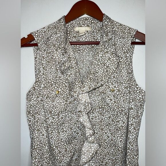 Banana Republic Sleeveless Tan and White Ruffle Animal Print Top Size LP - Picture 3 of 9